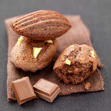 Μπισκότα Madeleines με Μήλα & Πραλίνα Συνταγή με Nestlé Dessert